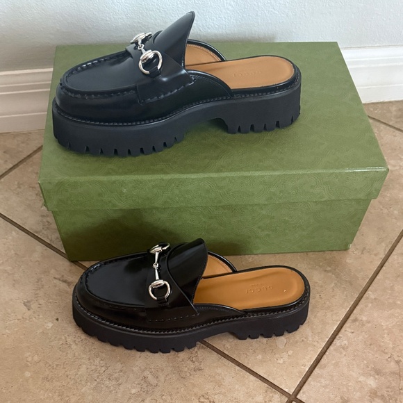 Gucci Horsebit Loafers - Picture 2 of 4